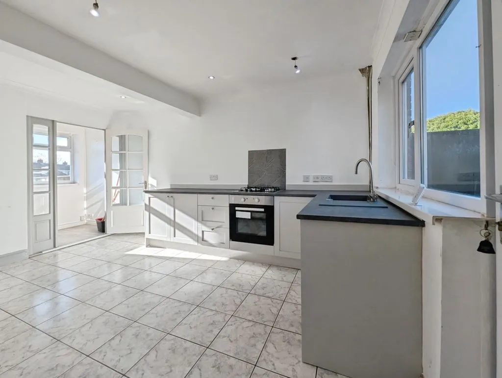 Newcastle Upon Tyne NE5 2SD, NE5, photo 5