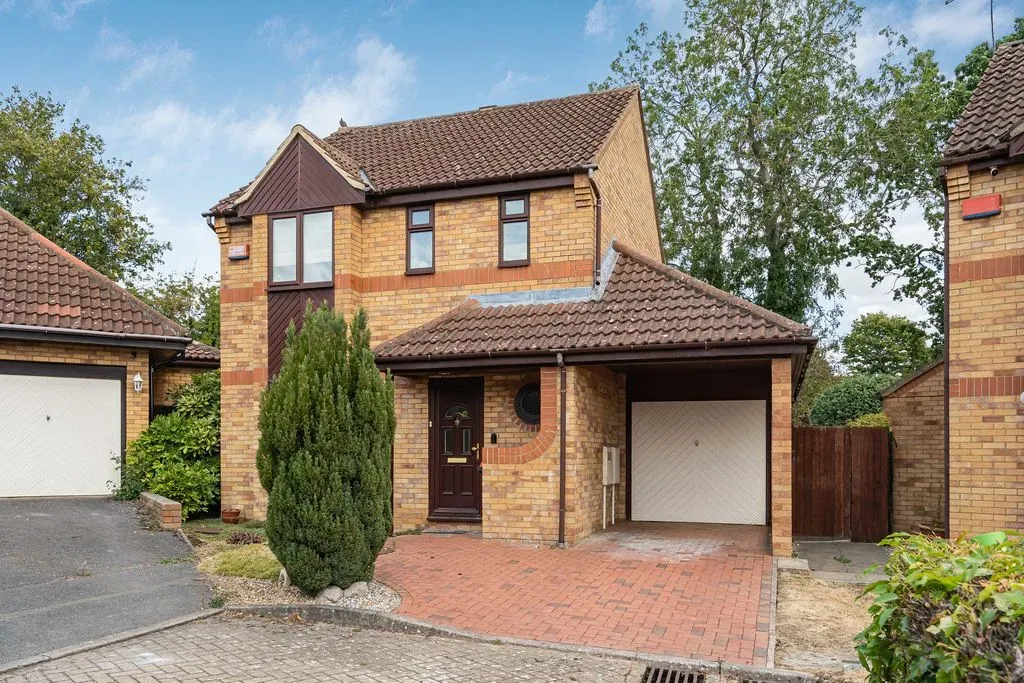 3 bed house for sale — Hamilton Lane, Bletchley, Milton Keynes, Buckinghamshire, MK3 5LU