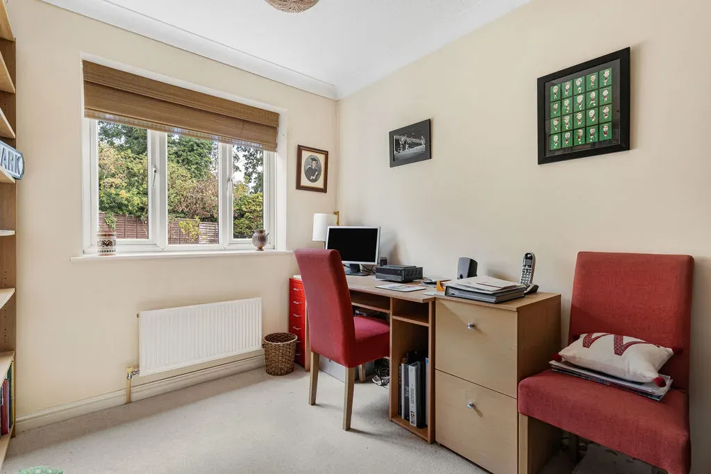 Hamilton Lane, Bletchley, Milton Keynes, Buckinghamshire, MK3 5LU, photo 4