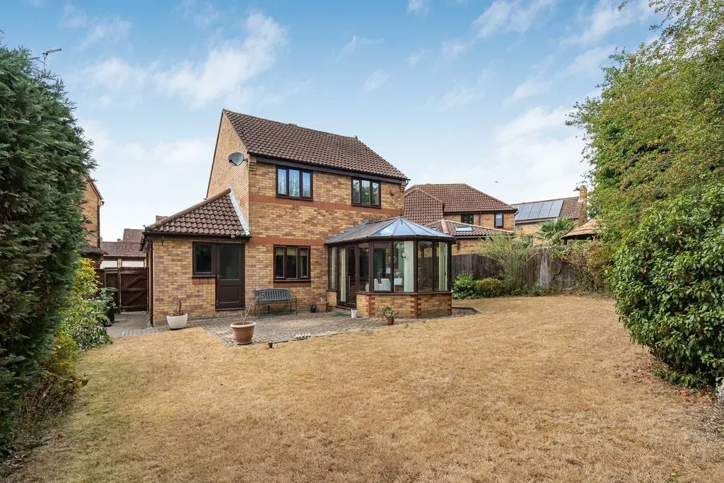 Hamilton Lane, Bletchley, Milton Keynes, Buckinghamshire, MK3 5LU, photo 13