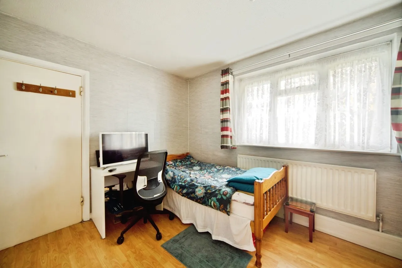 Blaney Crescent, London, E6, photo 12