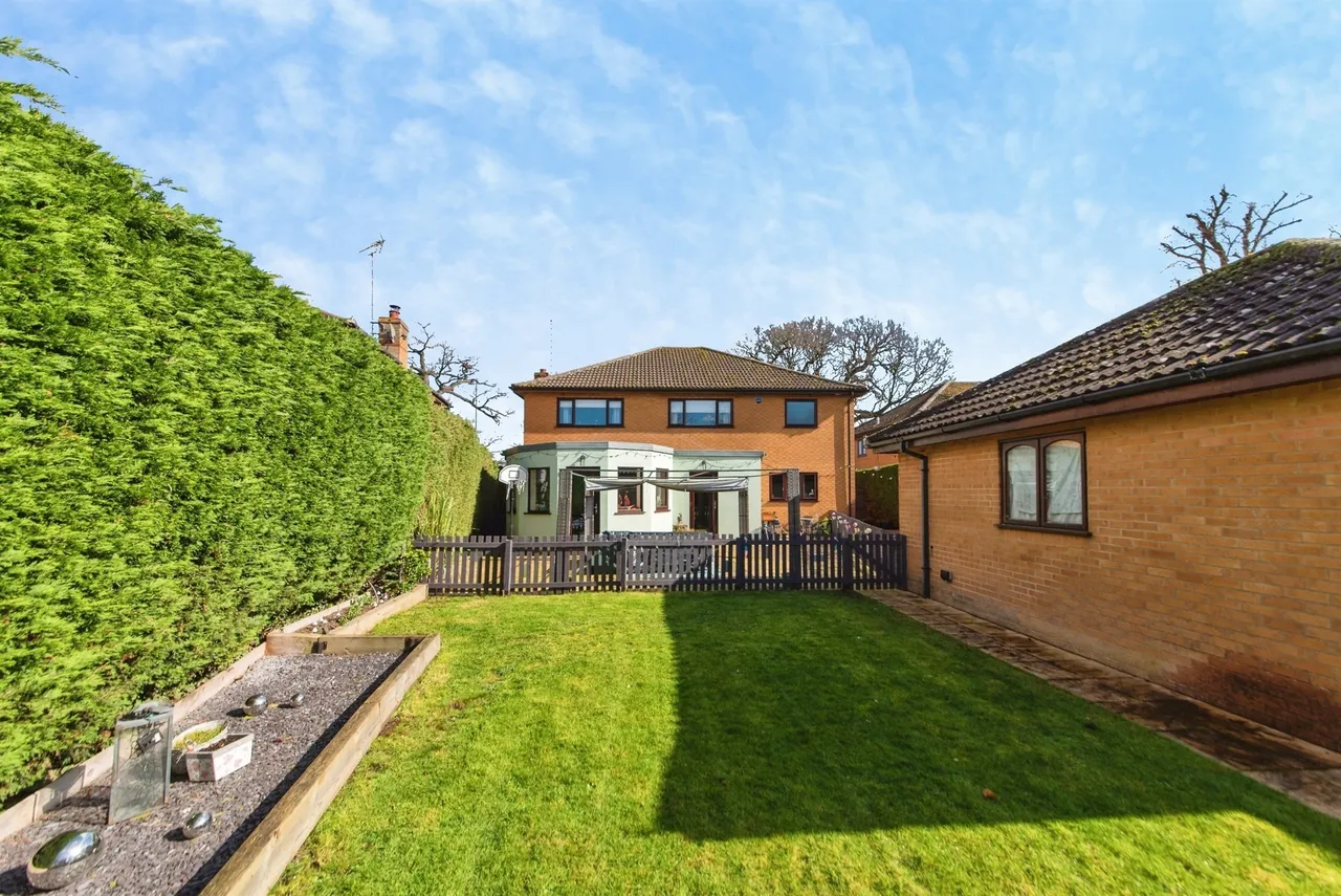 South Road, Bourne, PE10, photo 23