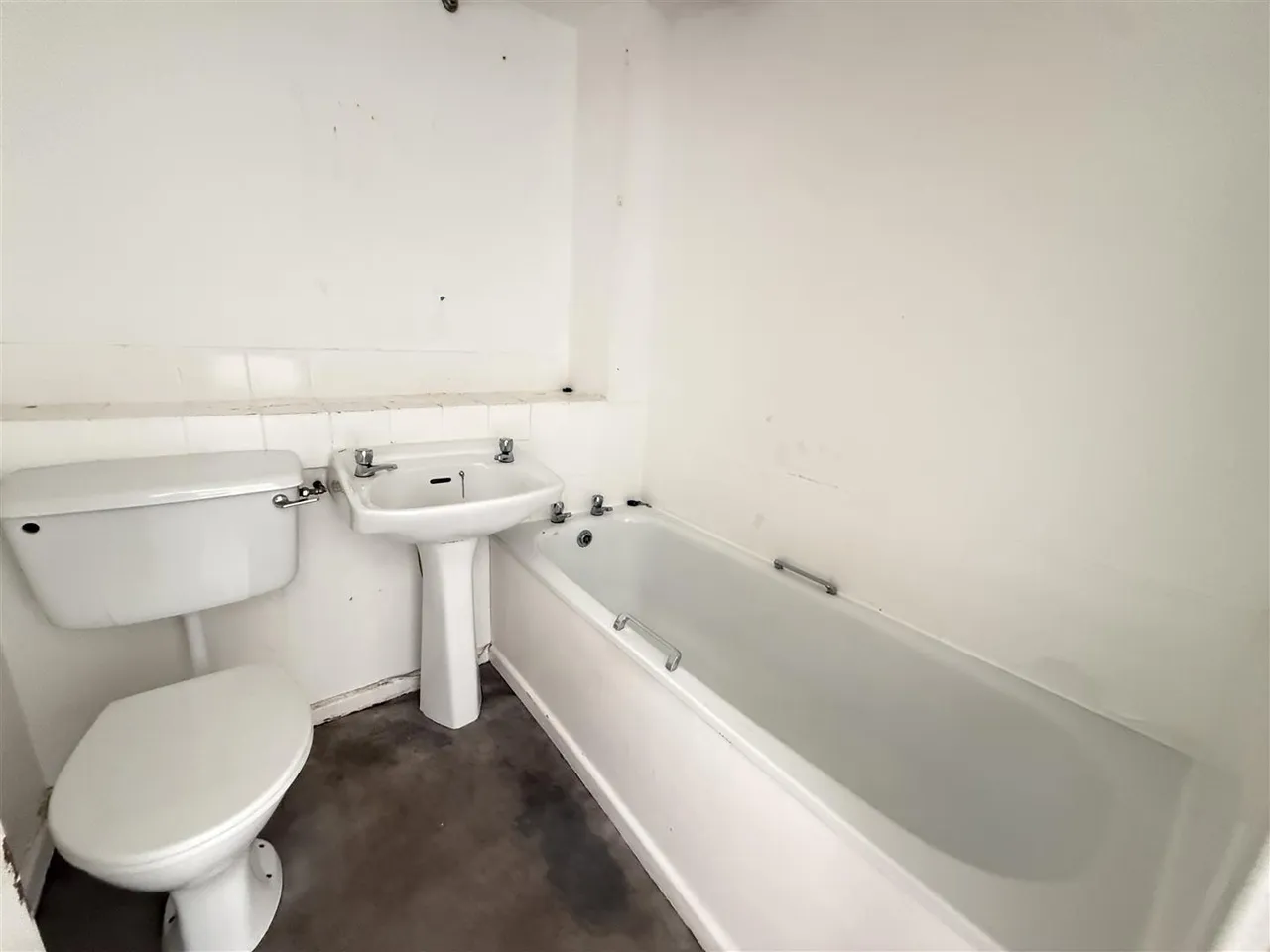 Anthony Close, West Gorton, M12, photo 5