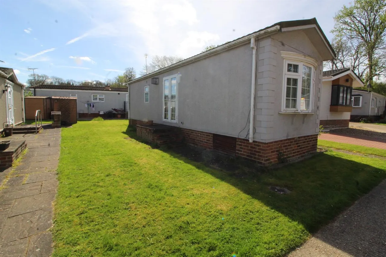 Barnet Road, Barnet EN5 3JH, photo 6