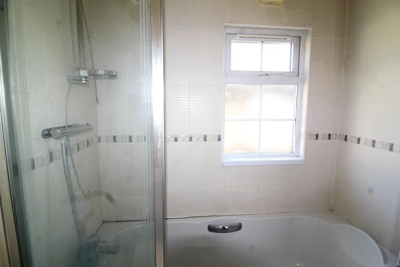 Barnet Road, Barnet EN5 3JH, photo 5