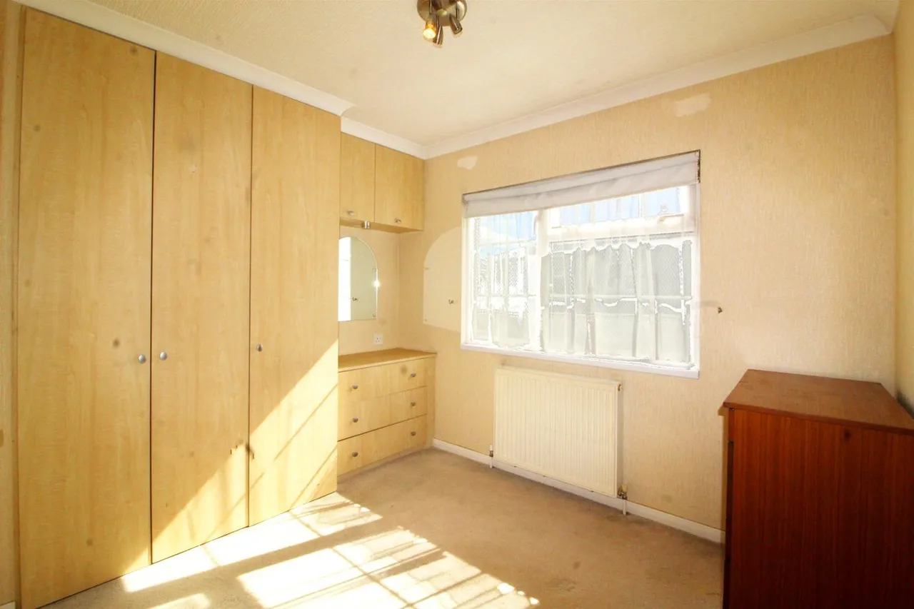 Barnet Road, Barnet EN5 3JH, photo 4