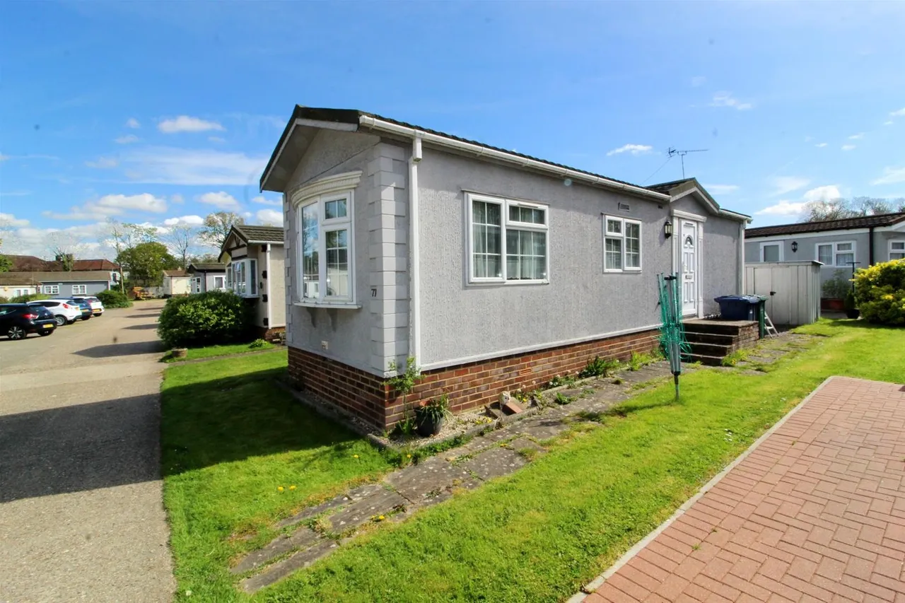 1 bed property for sale — Barnet Road, Barnet EN5 3JH