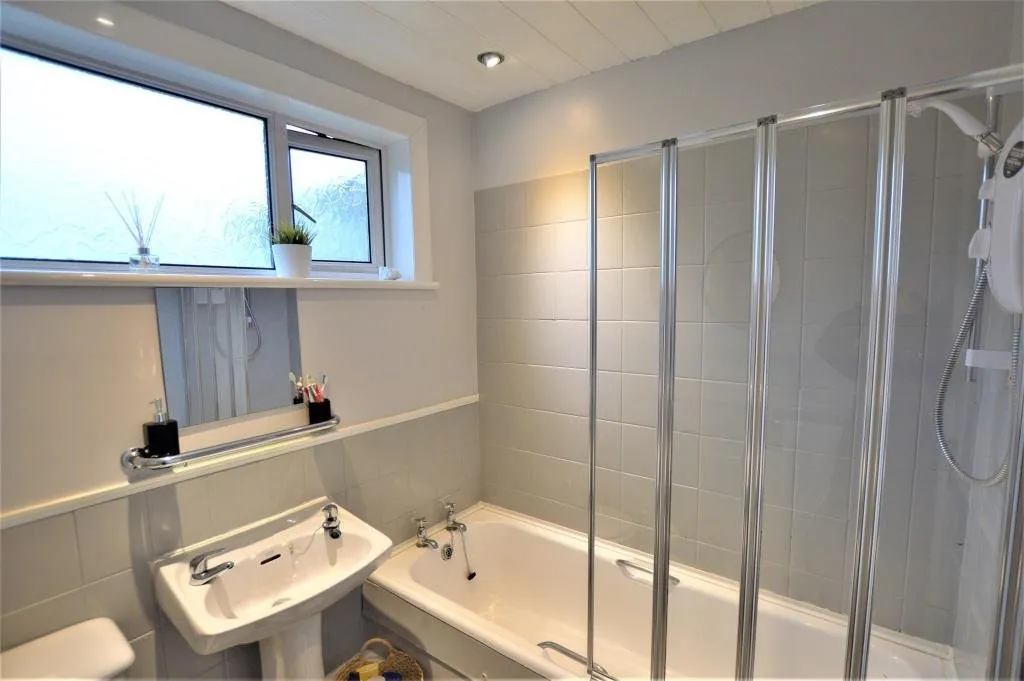Waterside Street, Largs, KA30, photo 10