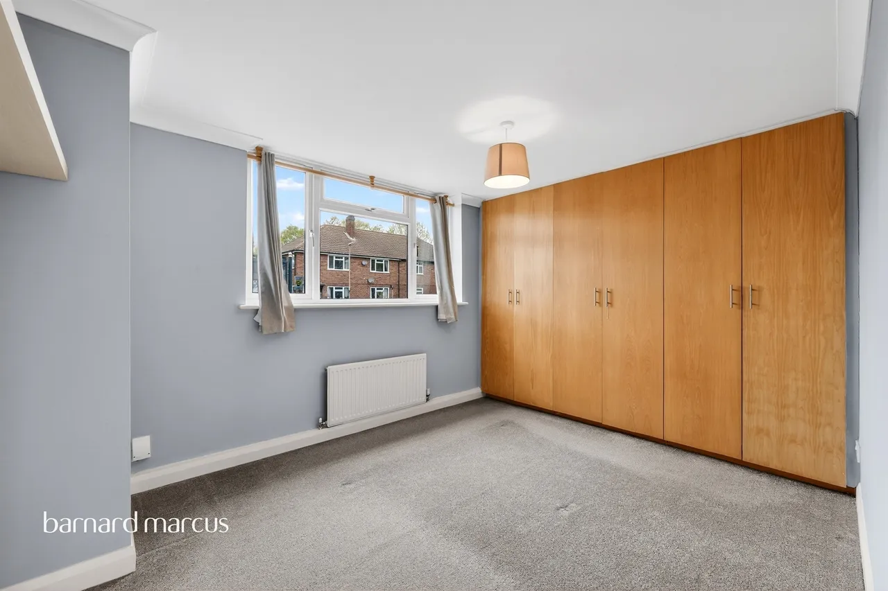The Parade, Spa Drive, Epsom, photo 7