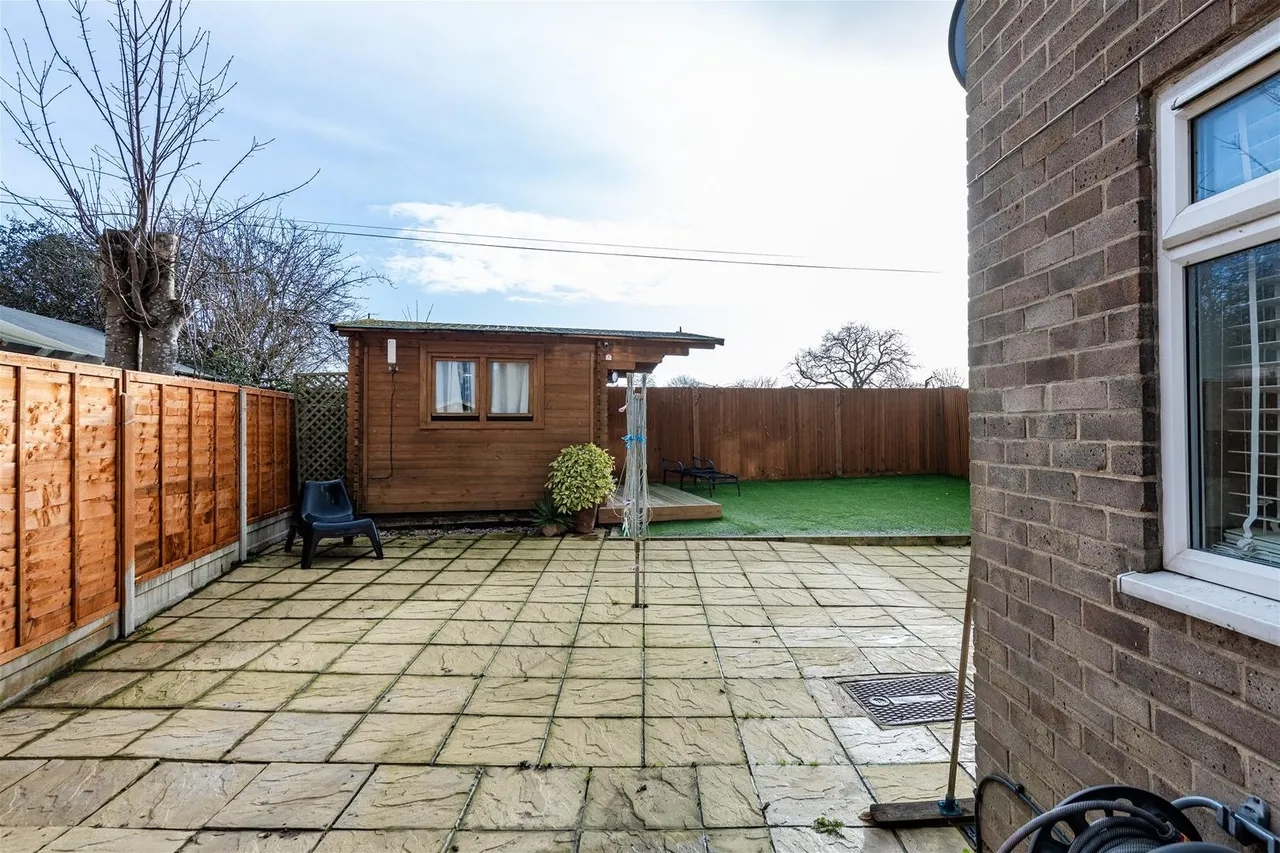 Sandown Road, Gravesend, Kent DA12 5EN, photo 13