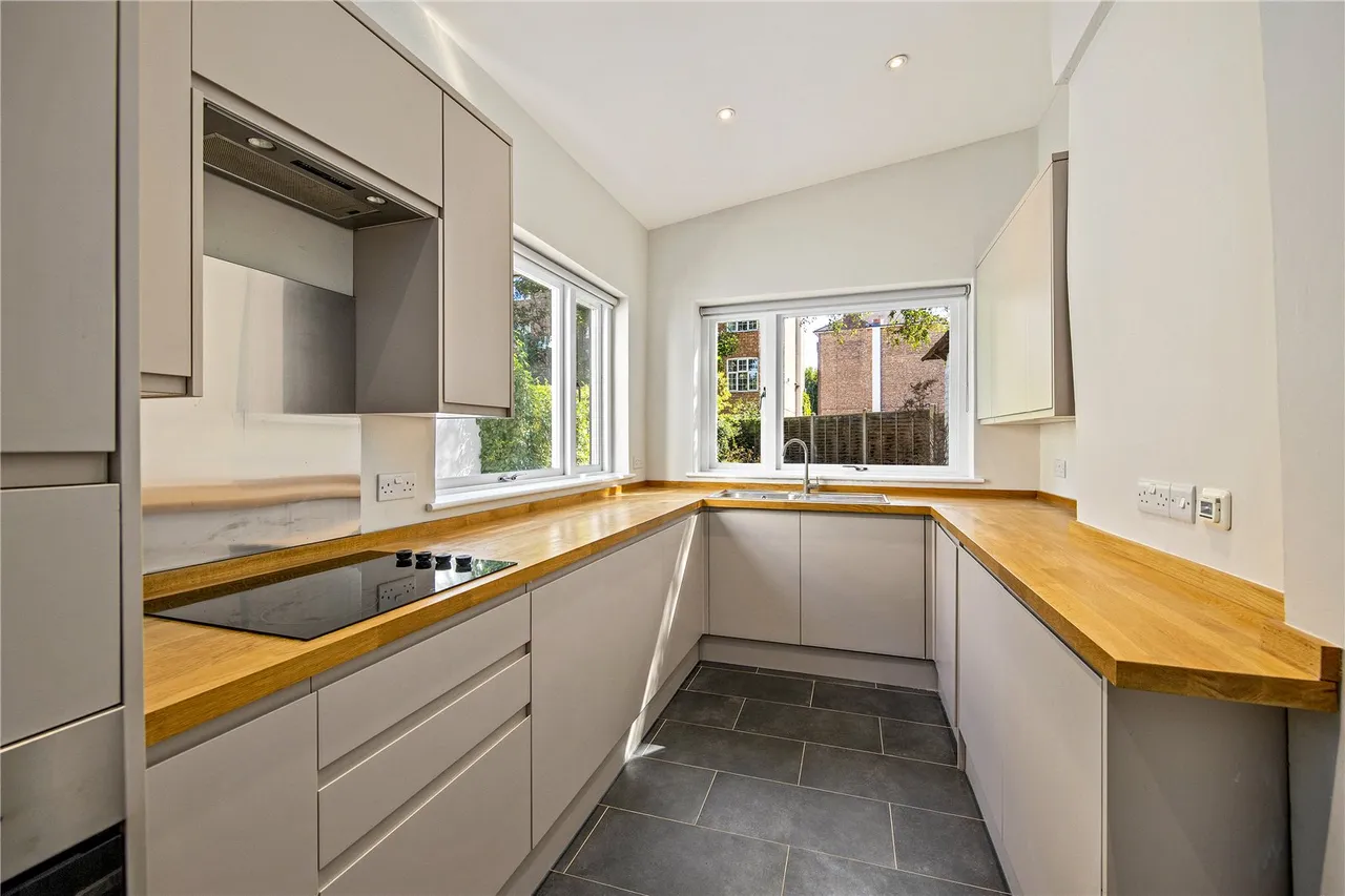Kew Road, Kew, TW9, photo 4