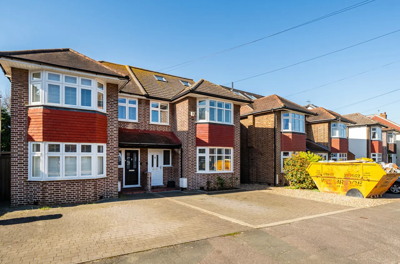 Cottimore Avenue, Walton On Thames, KT12, photo 19
