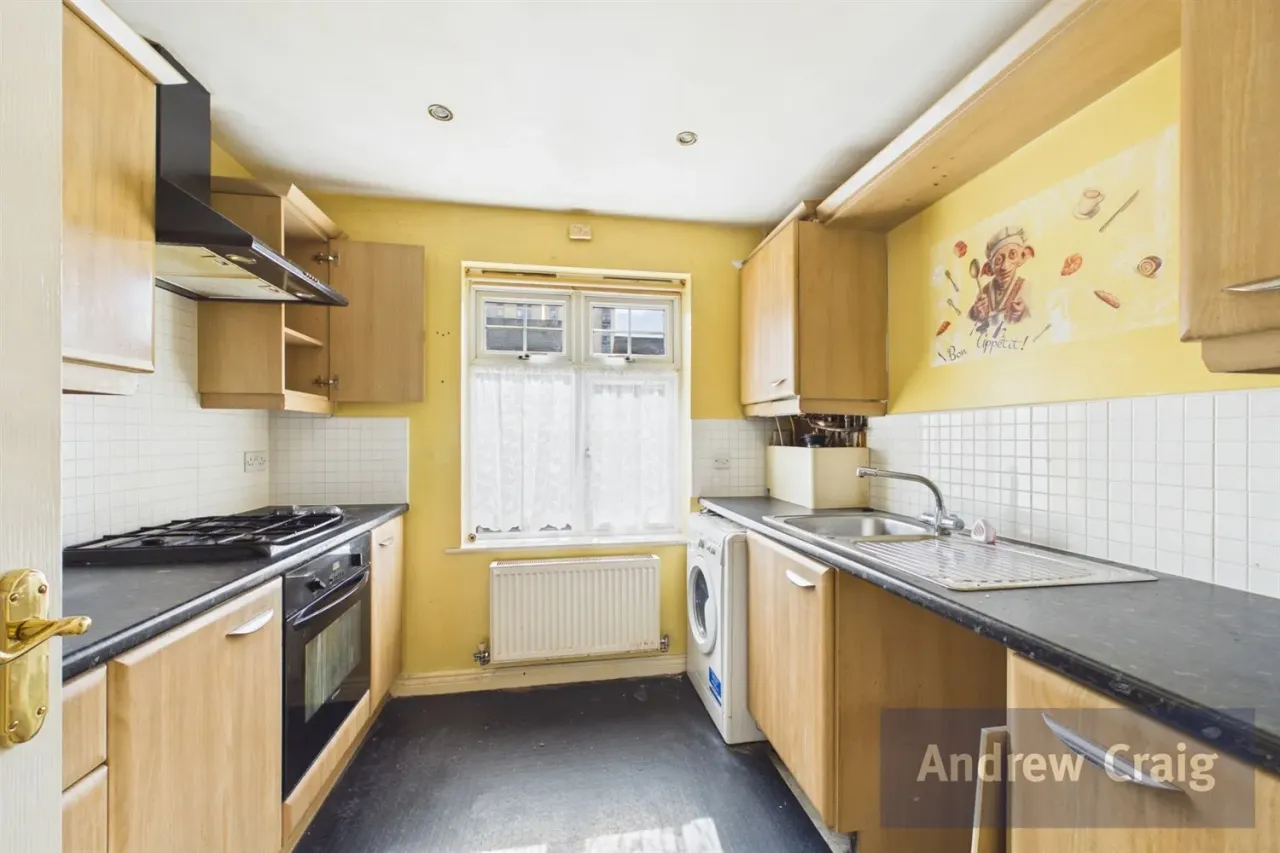 Gowan Court, Jarrow, NE32, photo 2