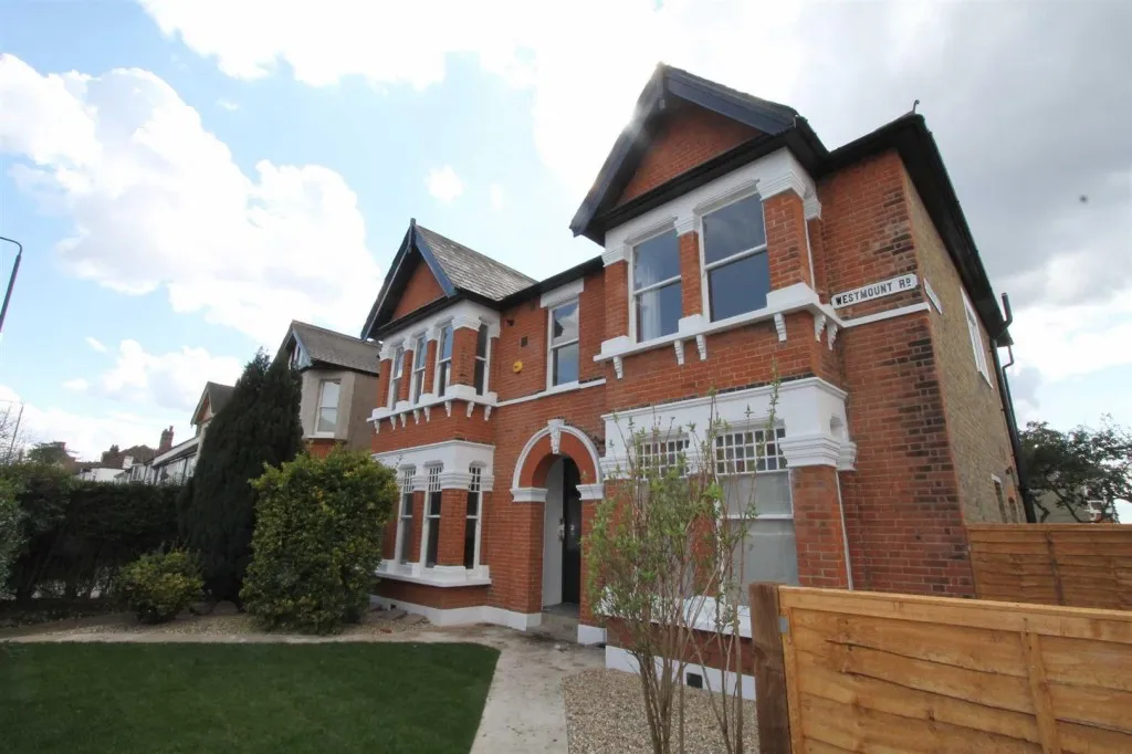 2 bed flat to rent, Westmount Road, Eltham