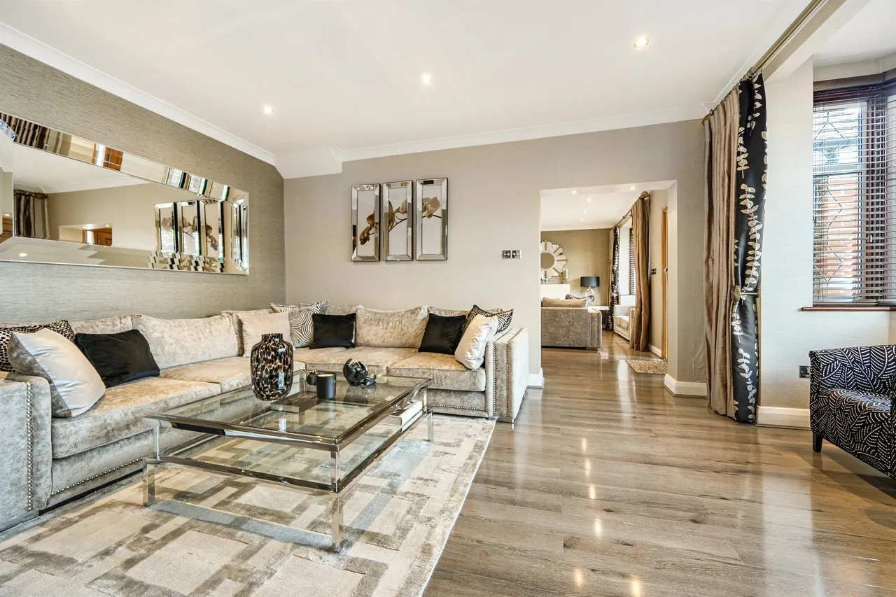 Willow Road, Enfield, EN1, photo 5