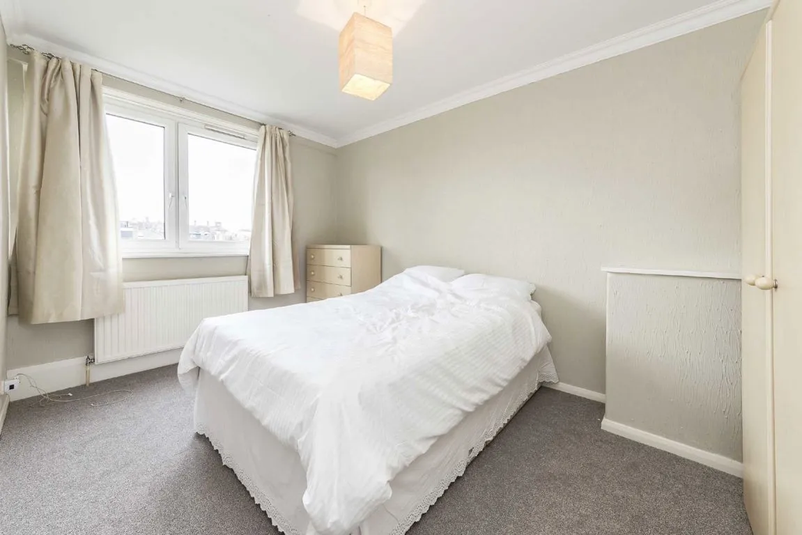 Barringer Square, SW17, photo 7