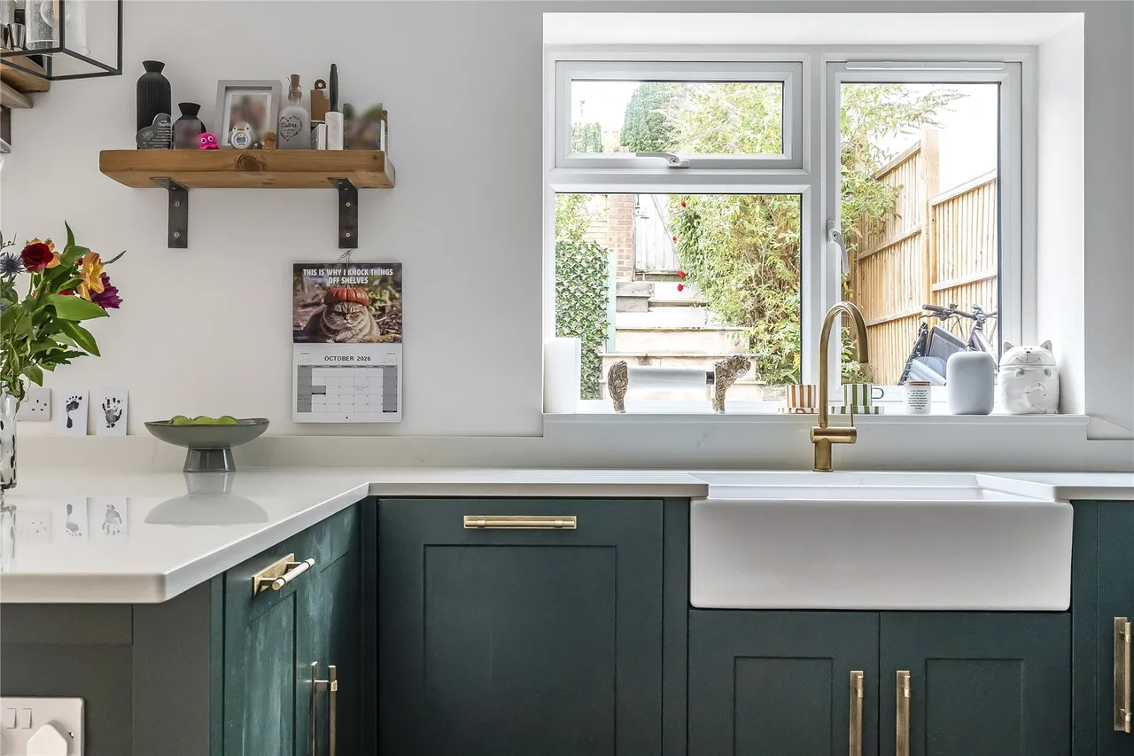 Weyside Gardens, Guildford, GU1, photo 17