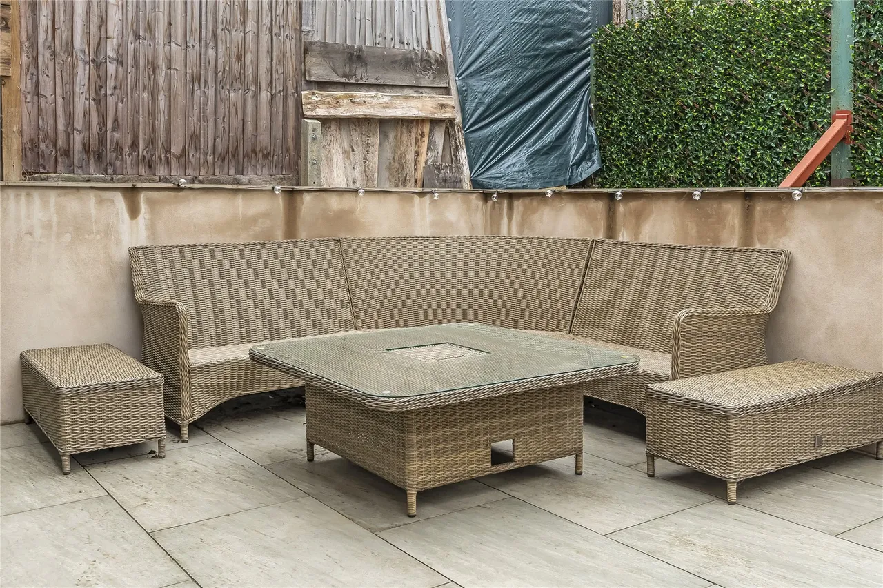 Weyside Gardens, Guildford, GU1, photo 26
