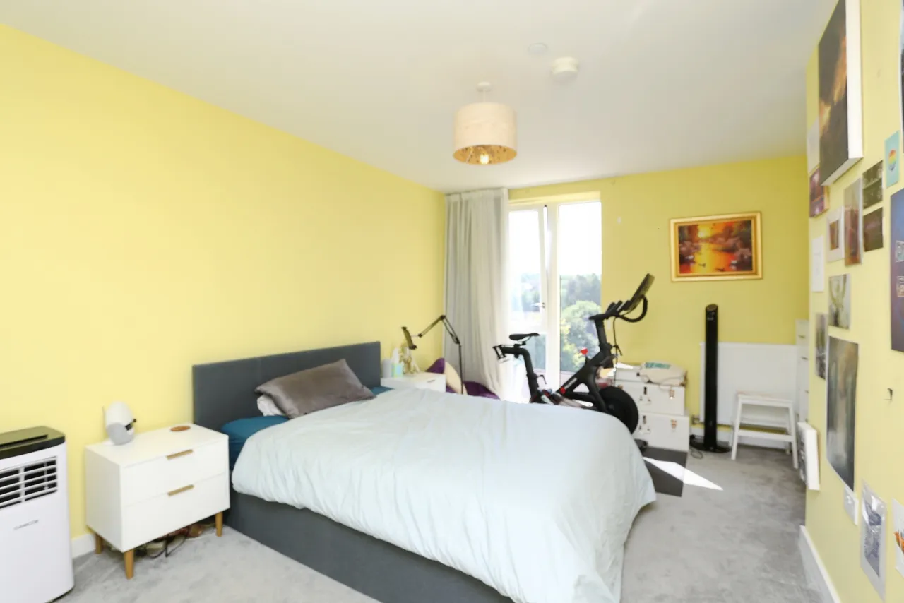 445 Woolwich Road, London, photo 4