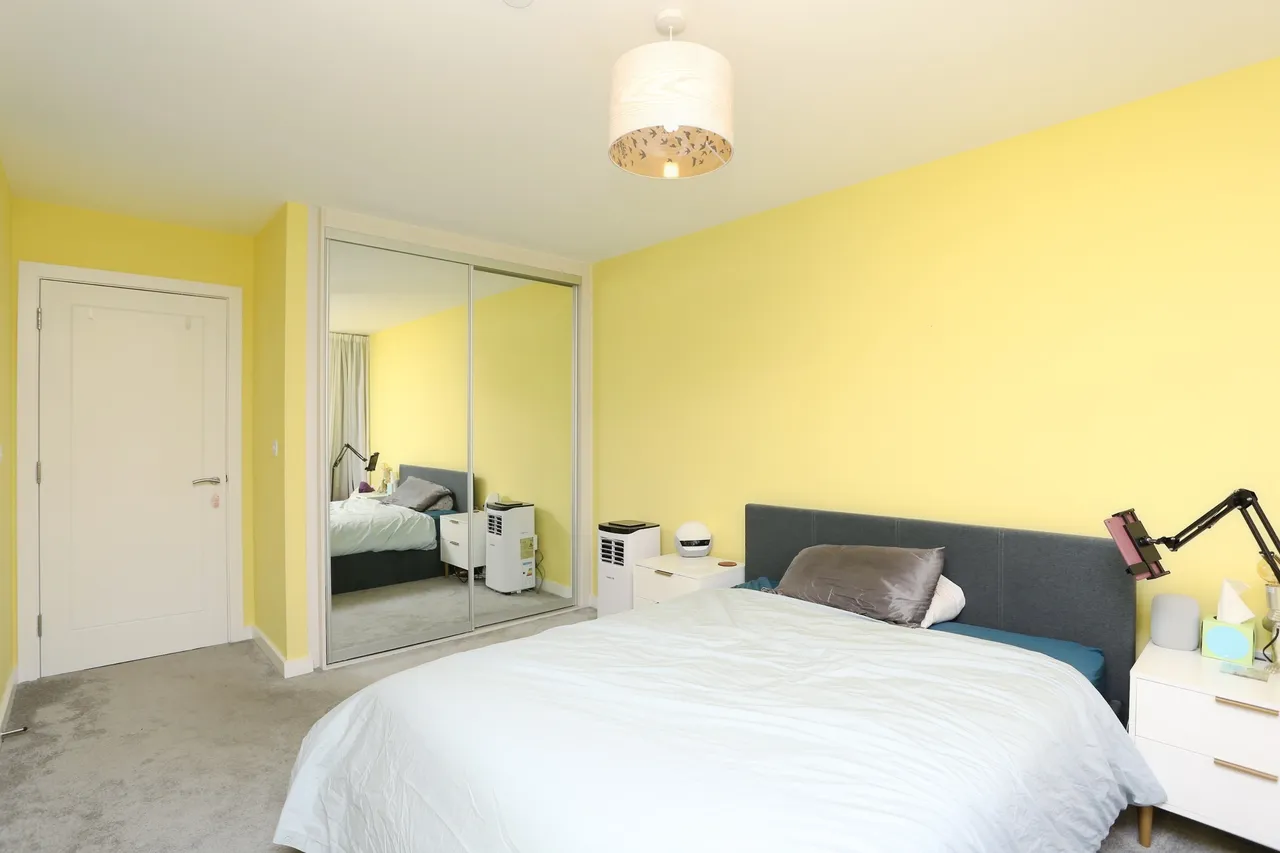 445 Woolwich Road, London, photo 5