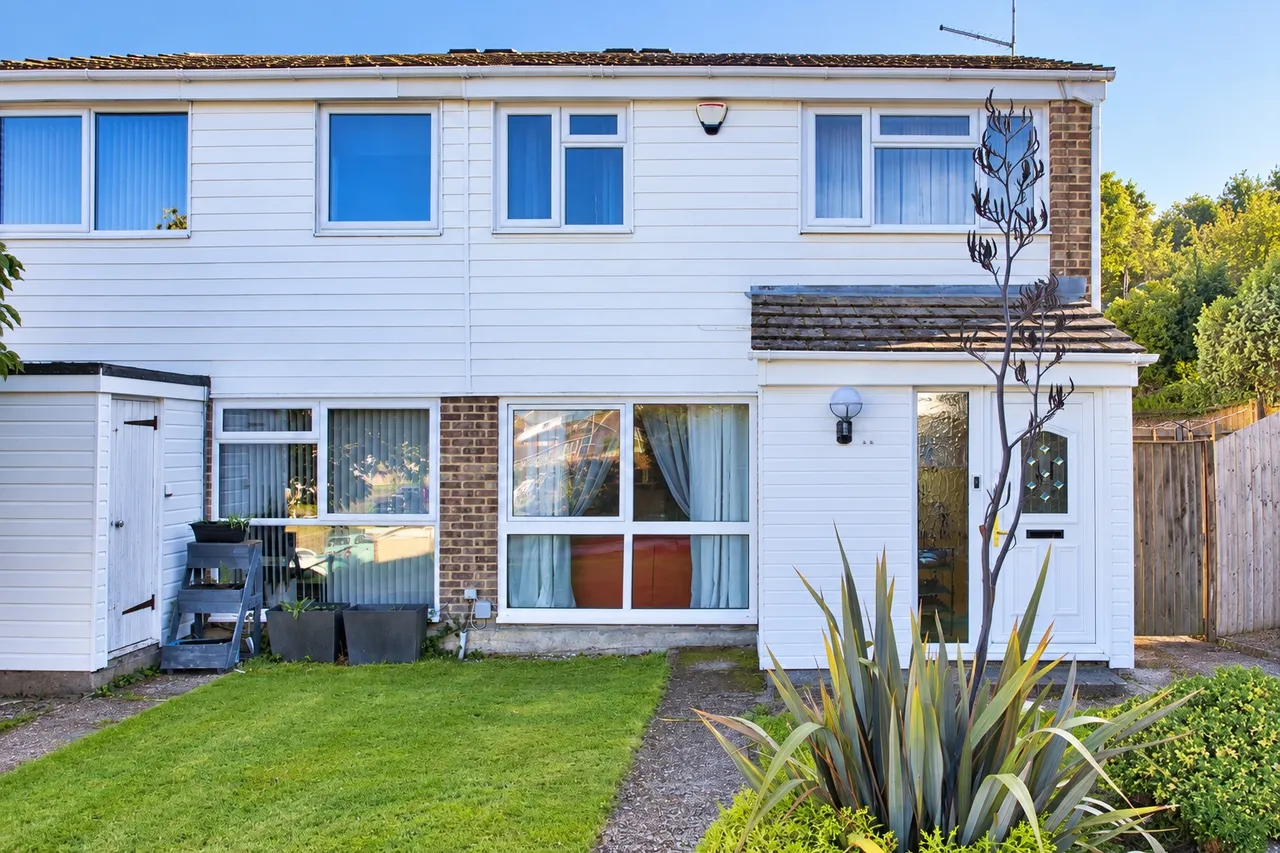 3 bed house for sale, Enbrook Valley, Folkestone, CT20