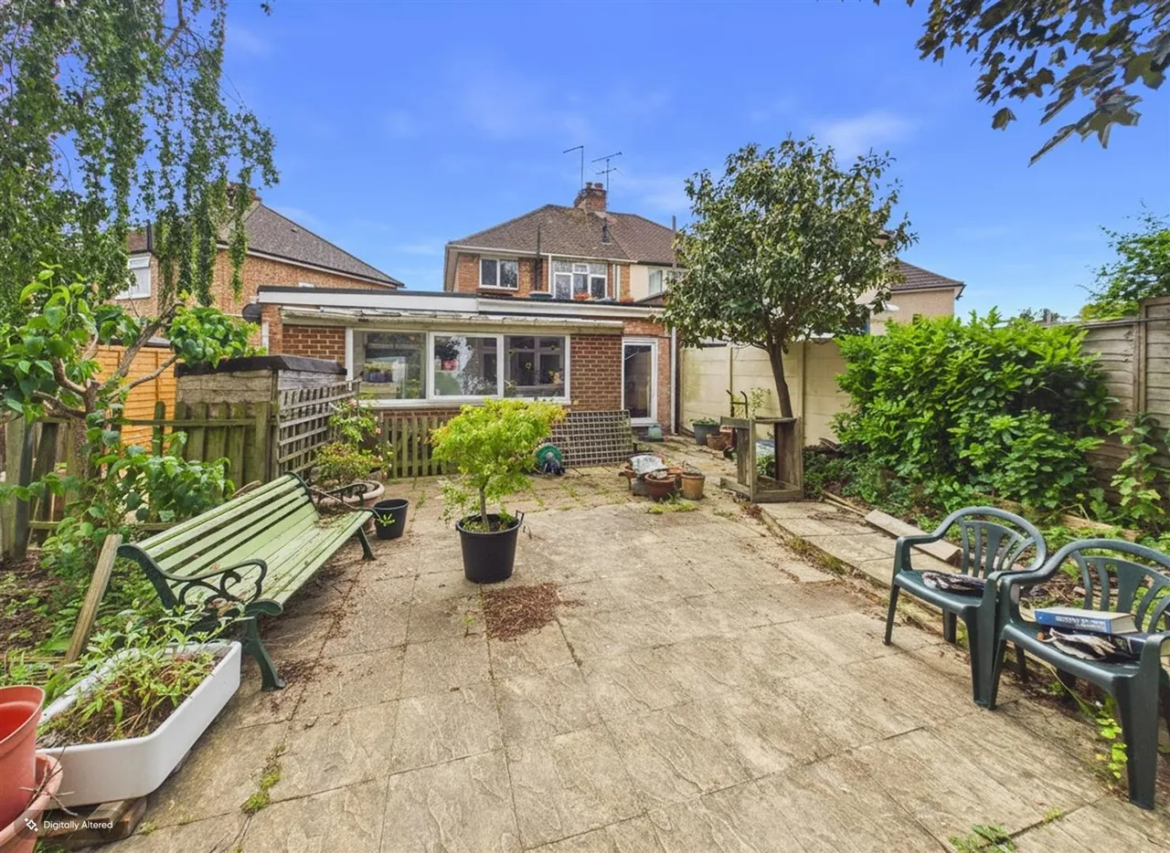 Misbourne Road, Uxbridge, UB10 0HP, photo 6