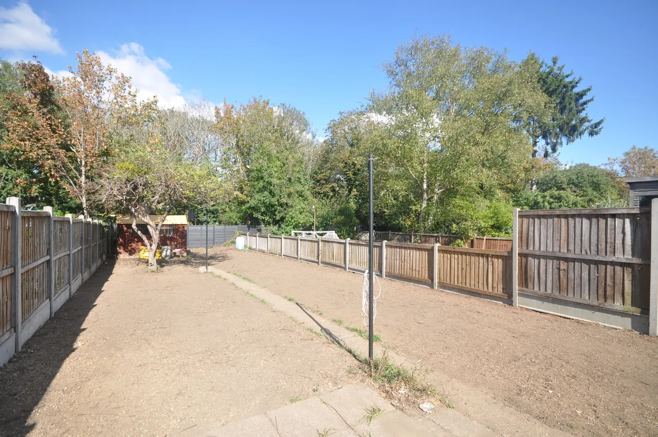 Bruce Grove, Chelmsford, CM2, photo 13