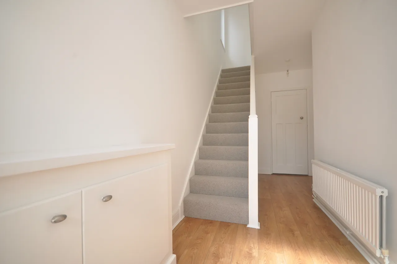 Bruce Grove, Chelmsford, CM2, photo 7