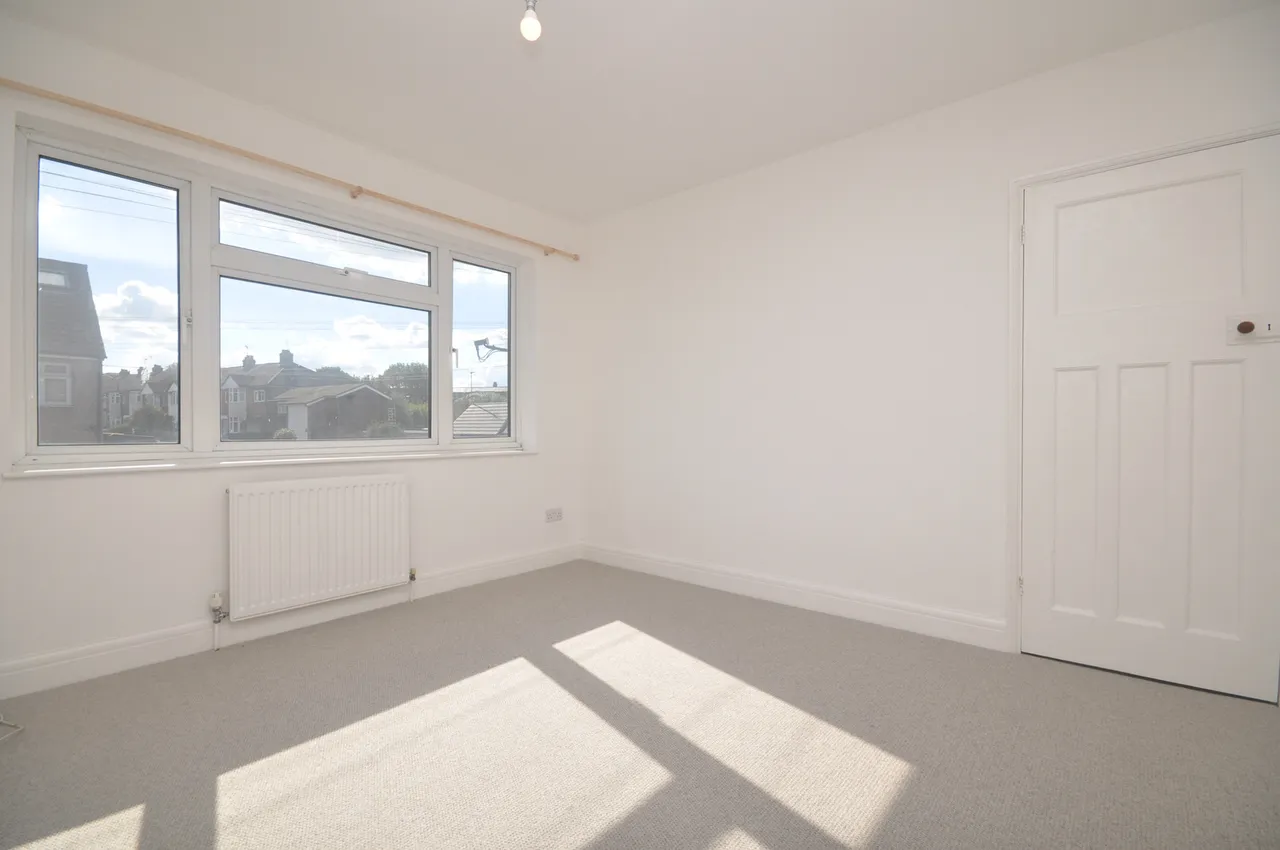 Bruce Grove, Chelmsford, CM2, photo 10