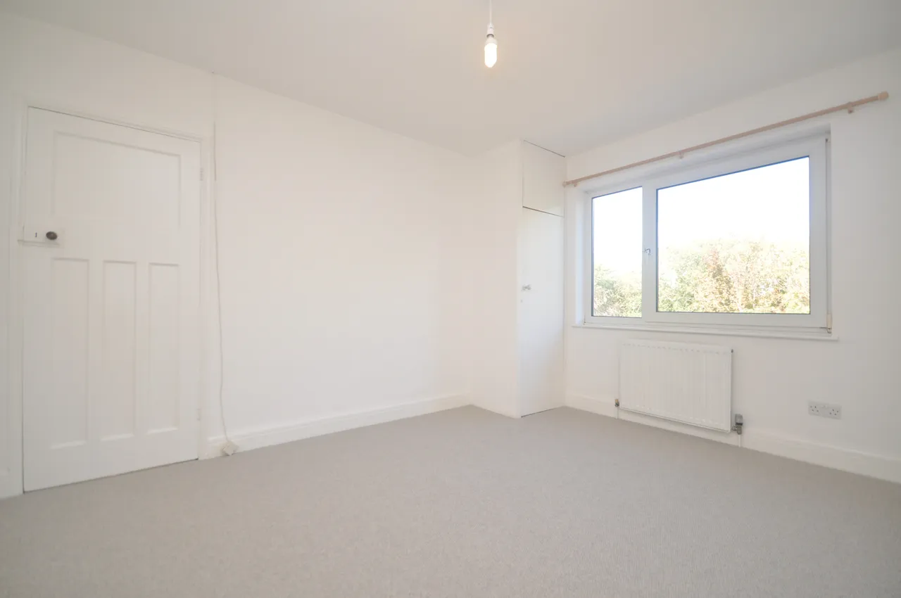 Bruce Grove, Chelmsford, CM2, photo 9