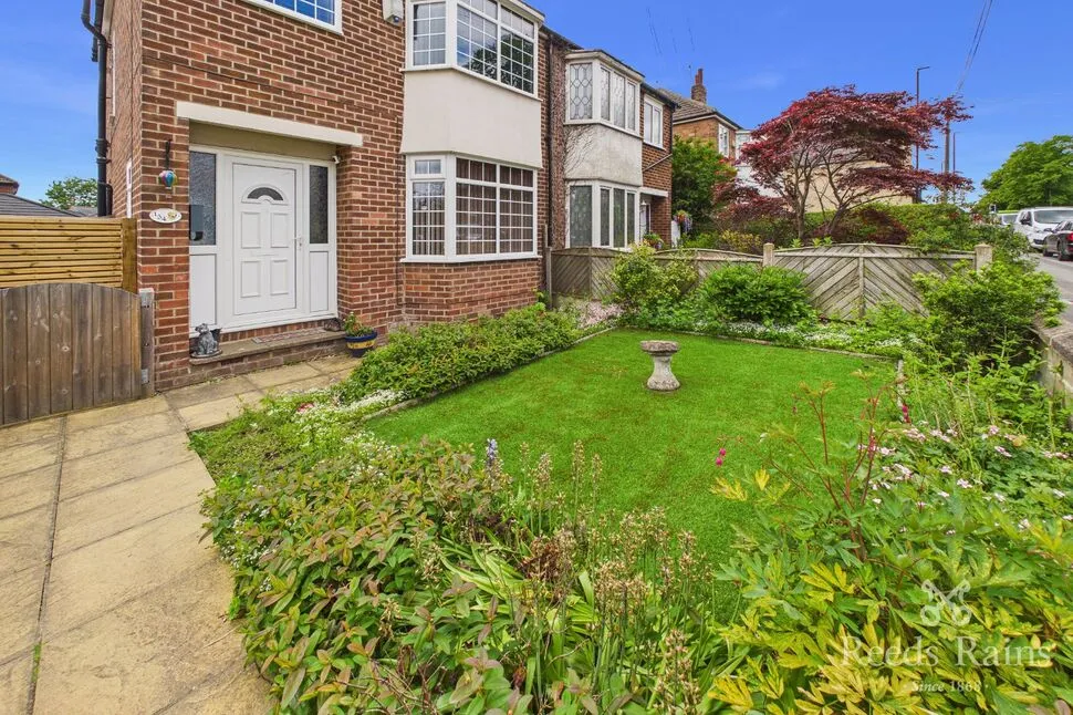 Aberford Road, Woodlesford, West Yorkshire, LS26, photo 3