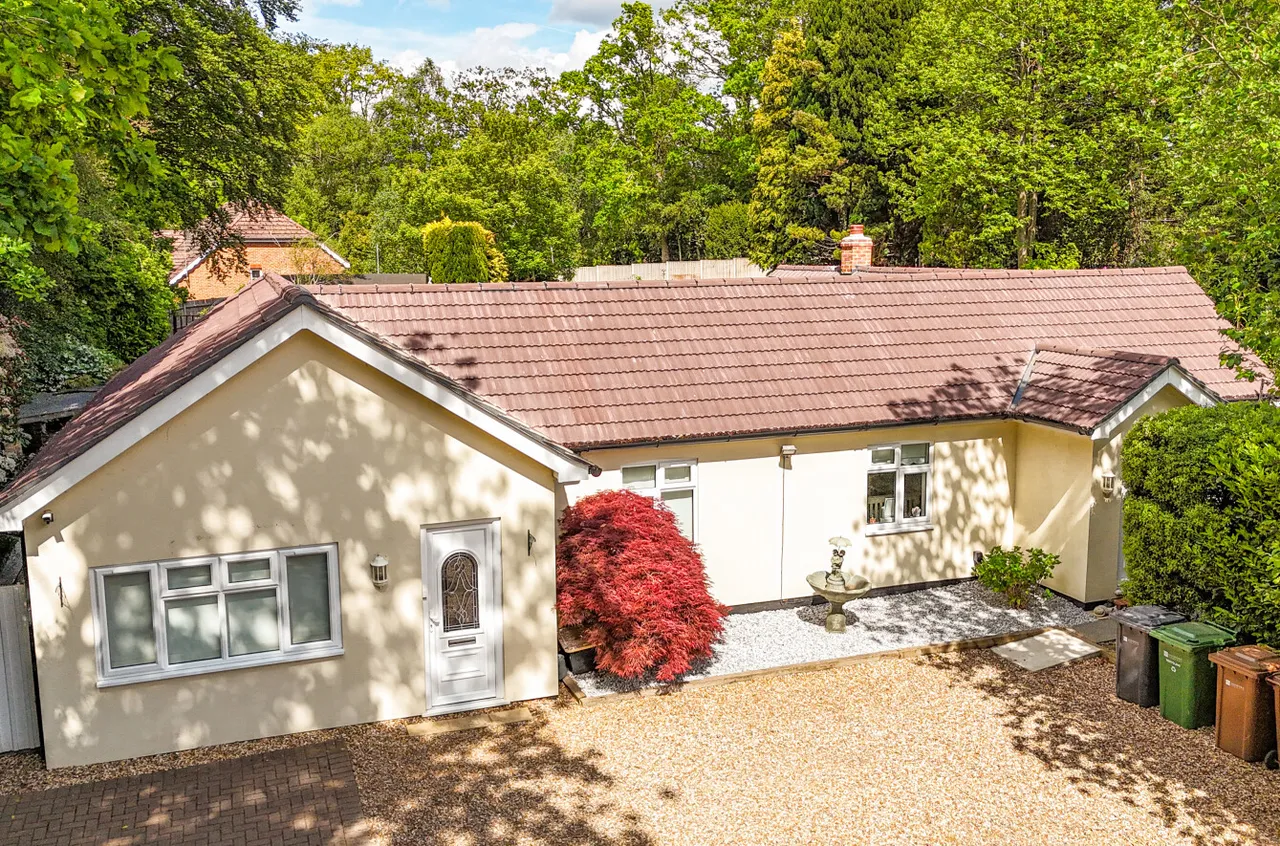 4 bed house for sale — Frimley Road, Ash Vale, Surrey, GU12 5PP