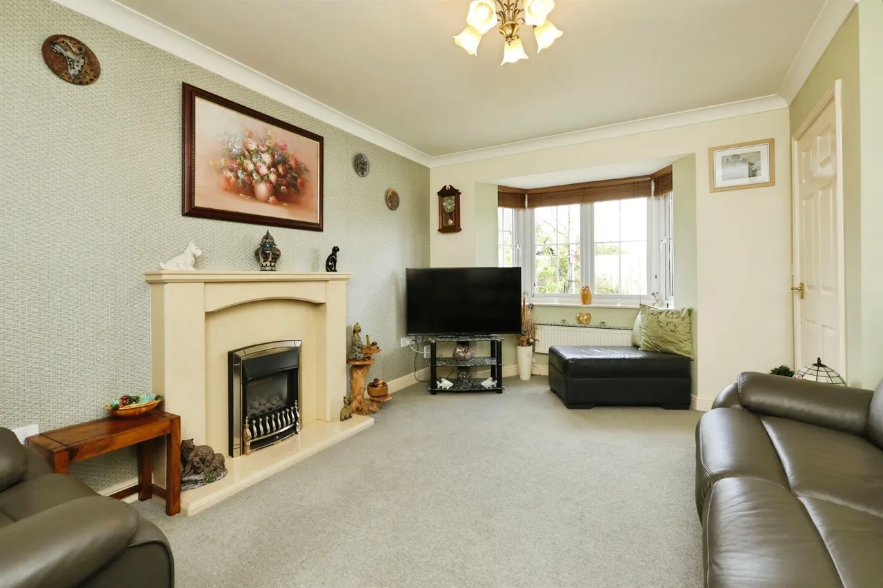 Camborne Crescent, Retford, photo 8