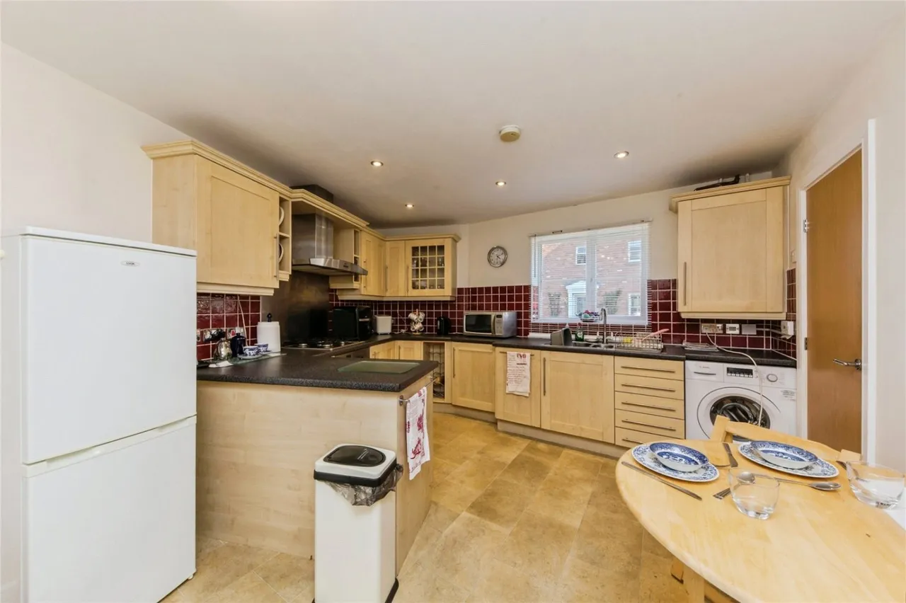Sutton Close, Nantwich, CW5, photo 2