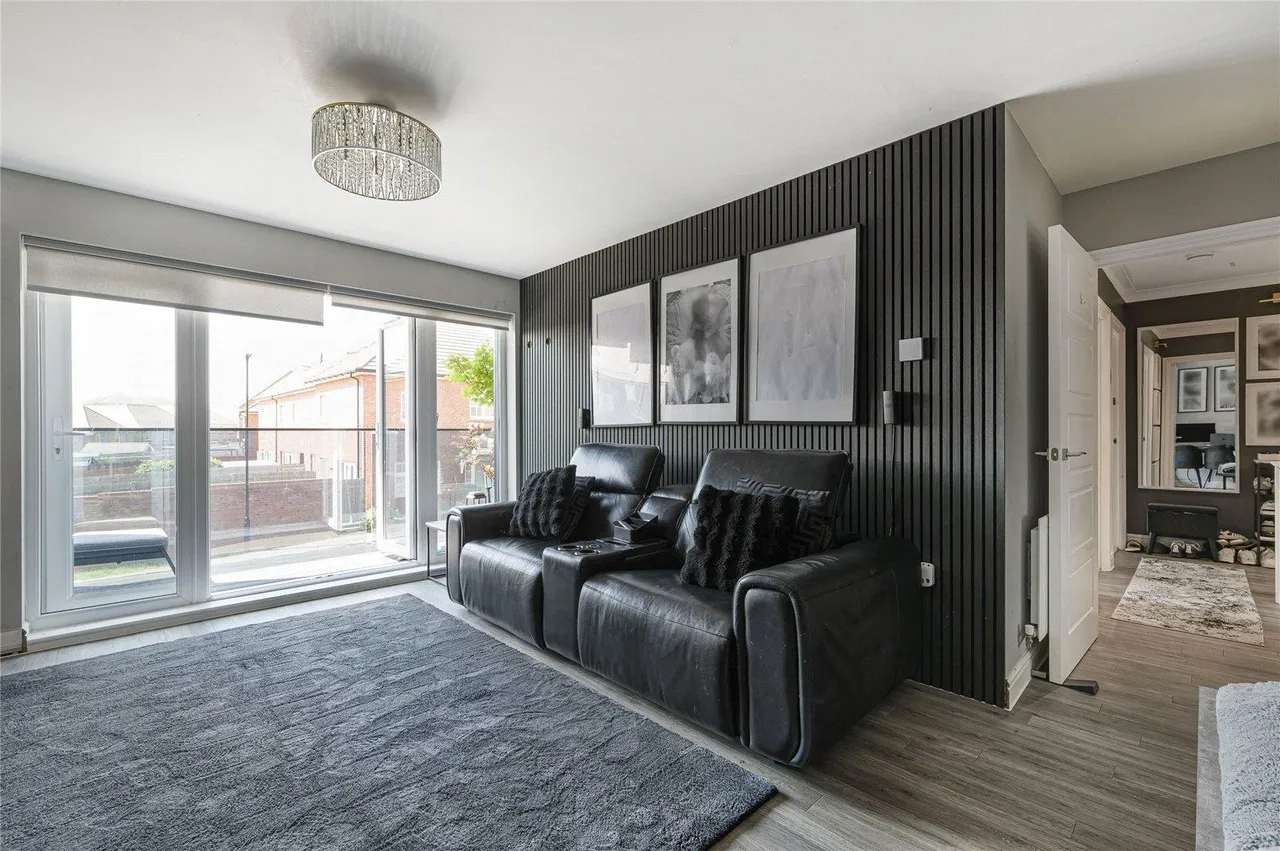 Ackers Drive, Weldon, DA10, photo 16