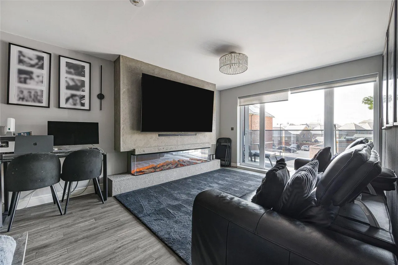 Ackers Drive, Weldon, DA10, photo 2