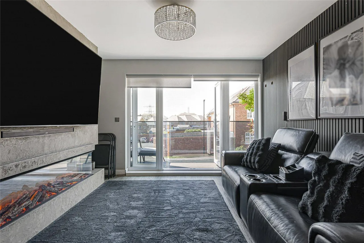 Ackers Drive, Weldon, DA10, photo 17