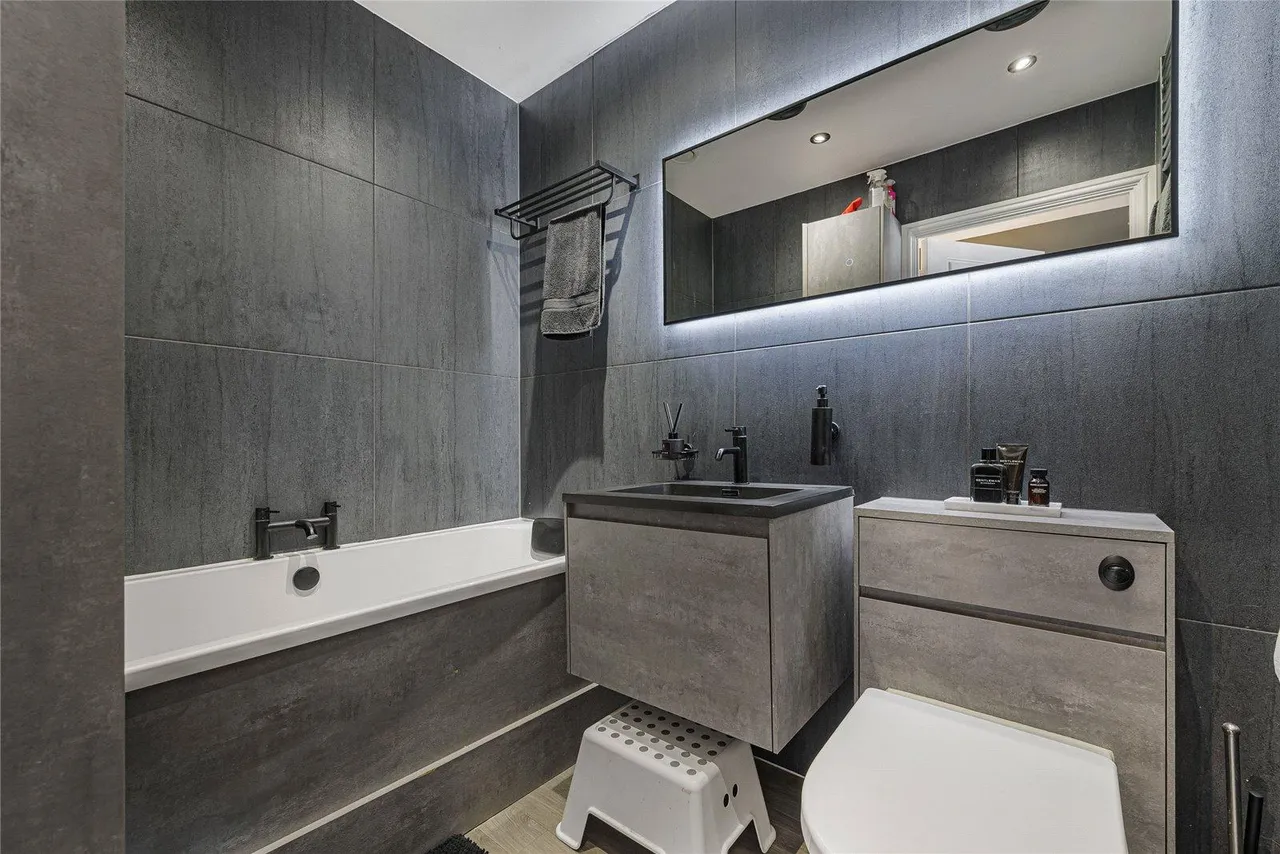 Ackers Drive, Weldon, DA10, photo 8