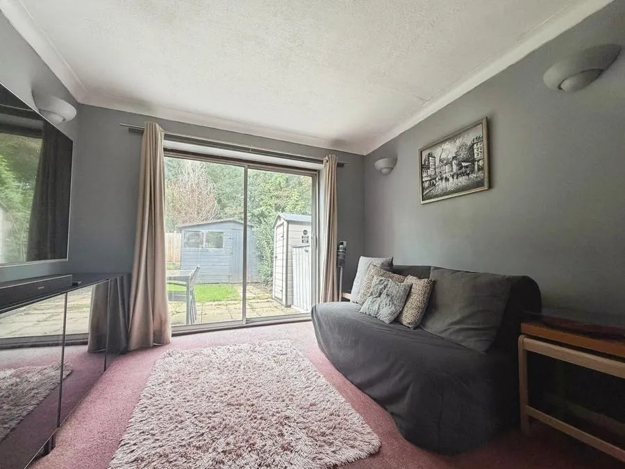 Manston Drive, Bracknell, RG12, photo 5