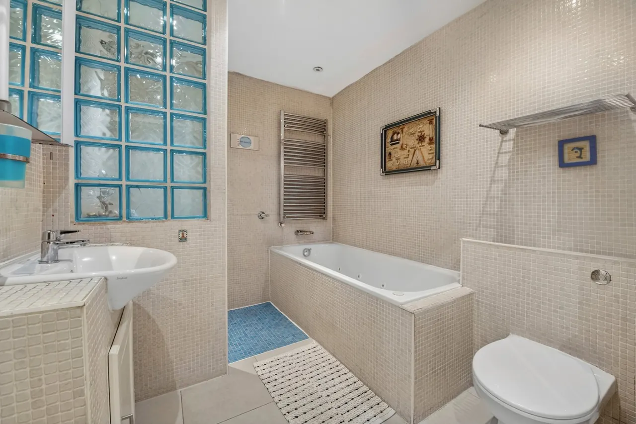 Upper Richmond Road West, East Sheen, SW14, photo 7