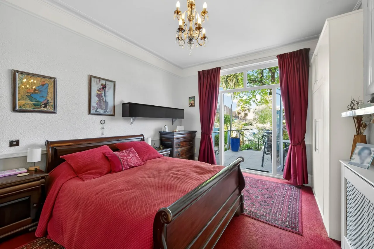 Upper Richmond Road West, East Sheen, SW14, photo 6