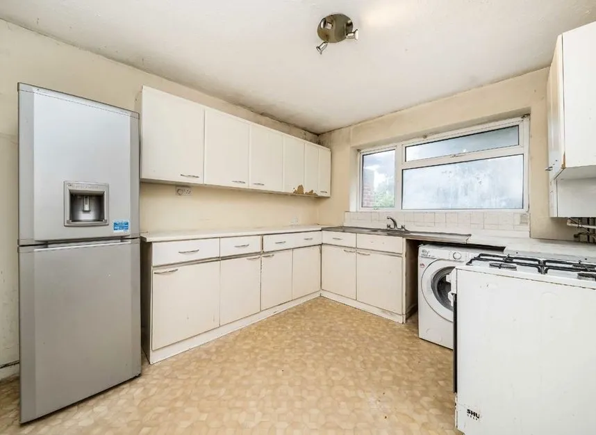 Sterling Avenue, Edgware, HA8, photo 3