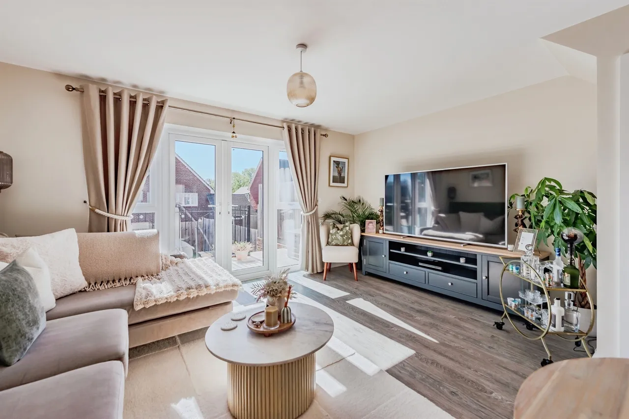 Pullman Avenue, Haywards Heath, RH16, photo 4