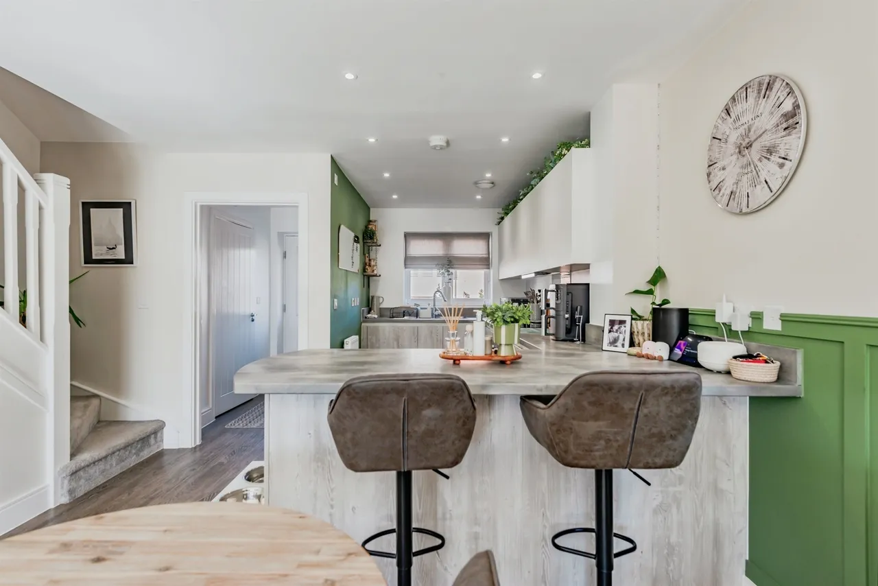 Pullman Avenue, Haywards Heath, RH16, photo 15