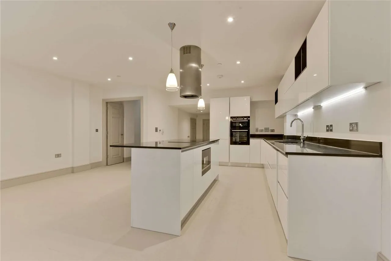 Brooklands Road, Weybridge, KT13, photo 10