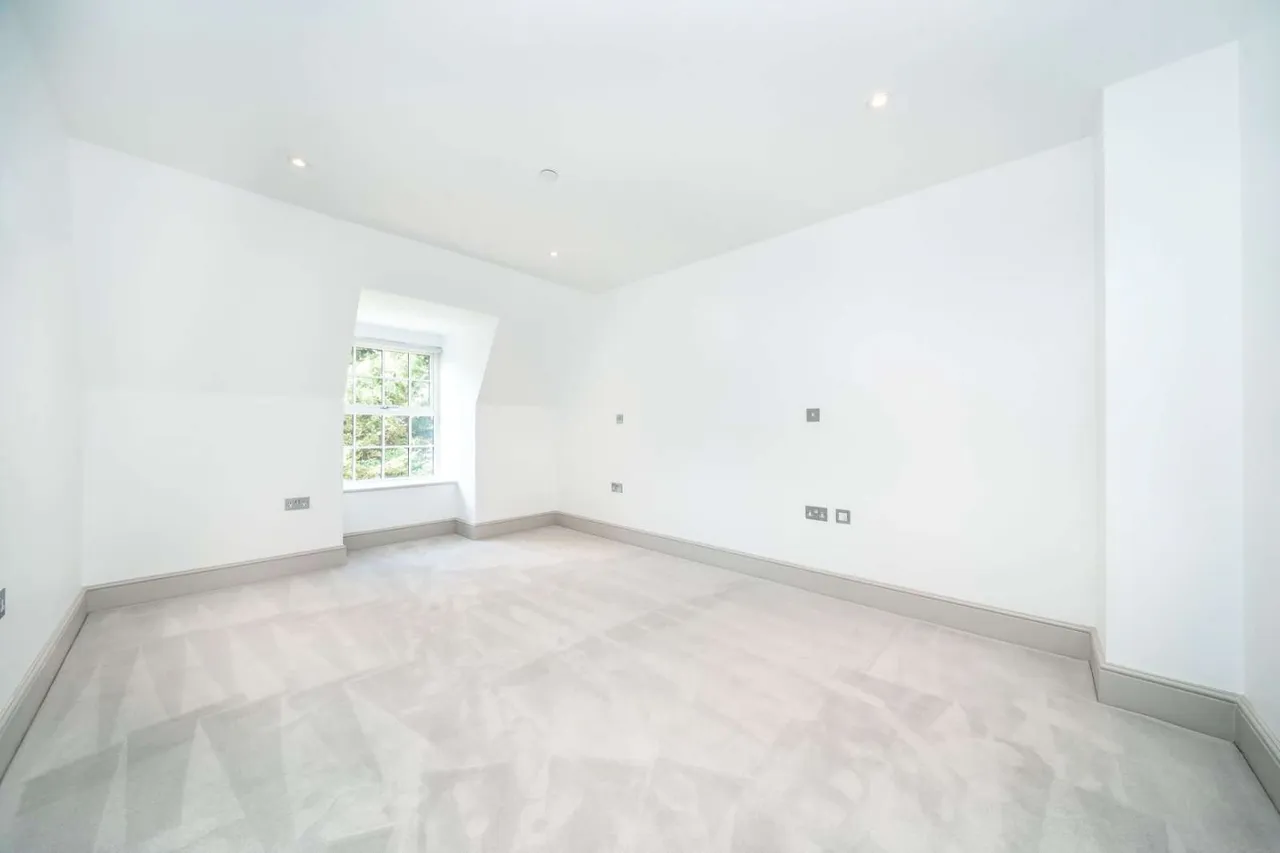 Brooklands Road, Weybridge, KT13, photo 12