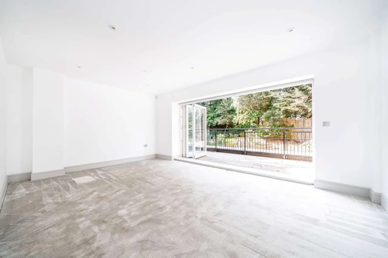 Brooklands Road, Weybridge, KT13, photo 3
