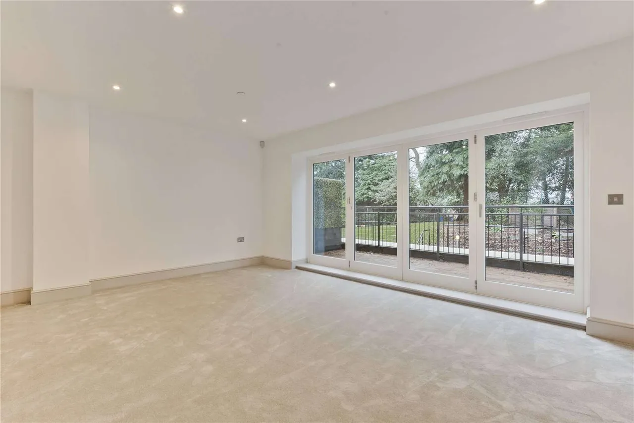 Brooklands Road, Weybridge, KT13, photo 7