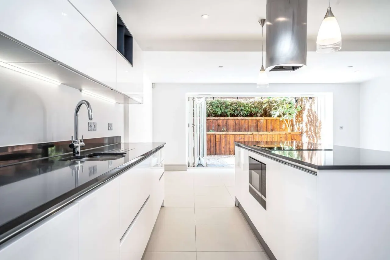 Brooklands Road, Weybridge, KT13, photo 4