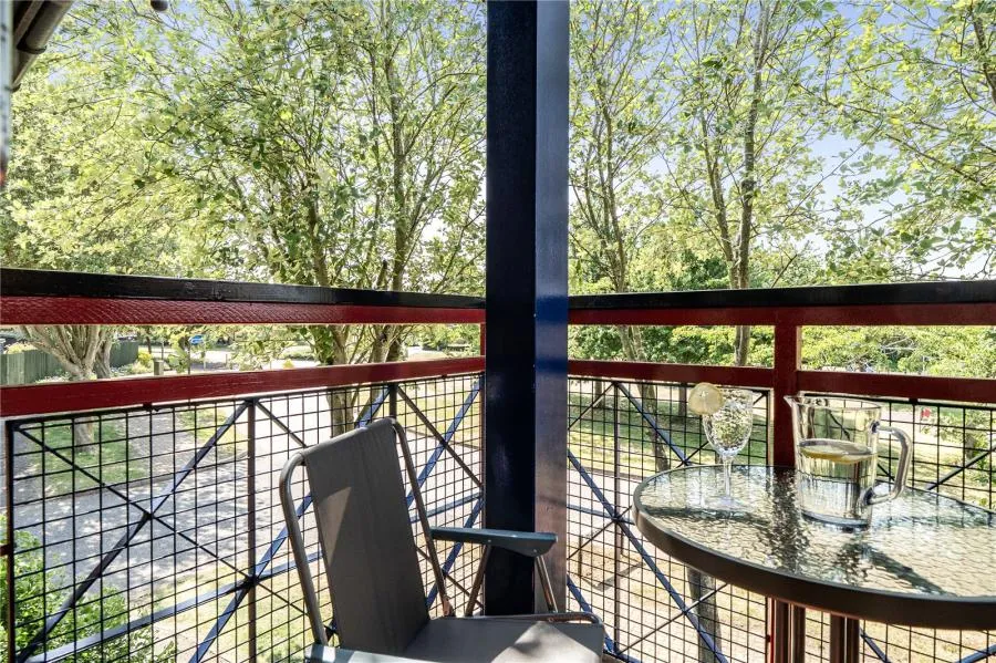 Pomander Crescent, Walnut Tree, MK7, photo 9